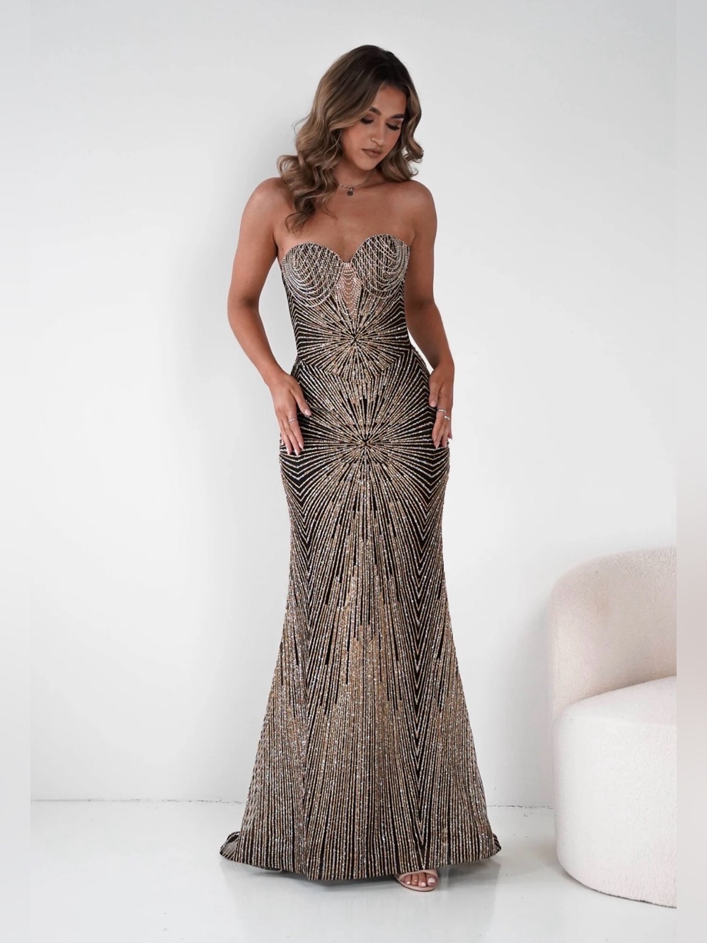 La Veneto Elyse Glitter Strapless Gown | Black/Gold